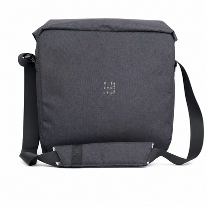 VAUDE Urban Messenger Bag in Black – Sustainable