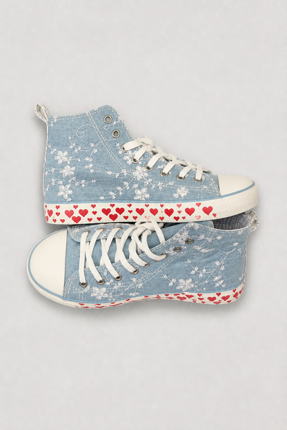 Like New | Krüger Sneaker Heart Embroidery 42 EU