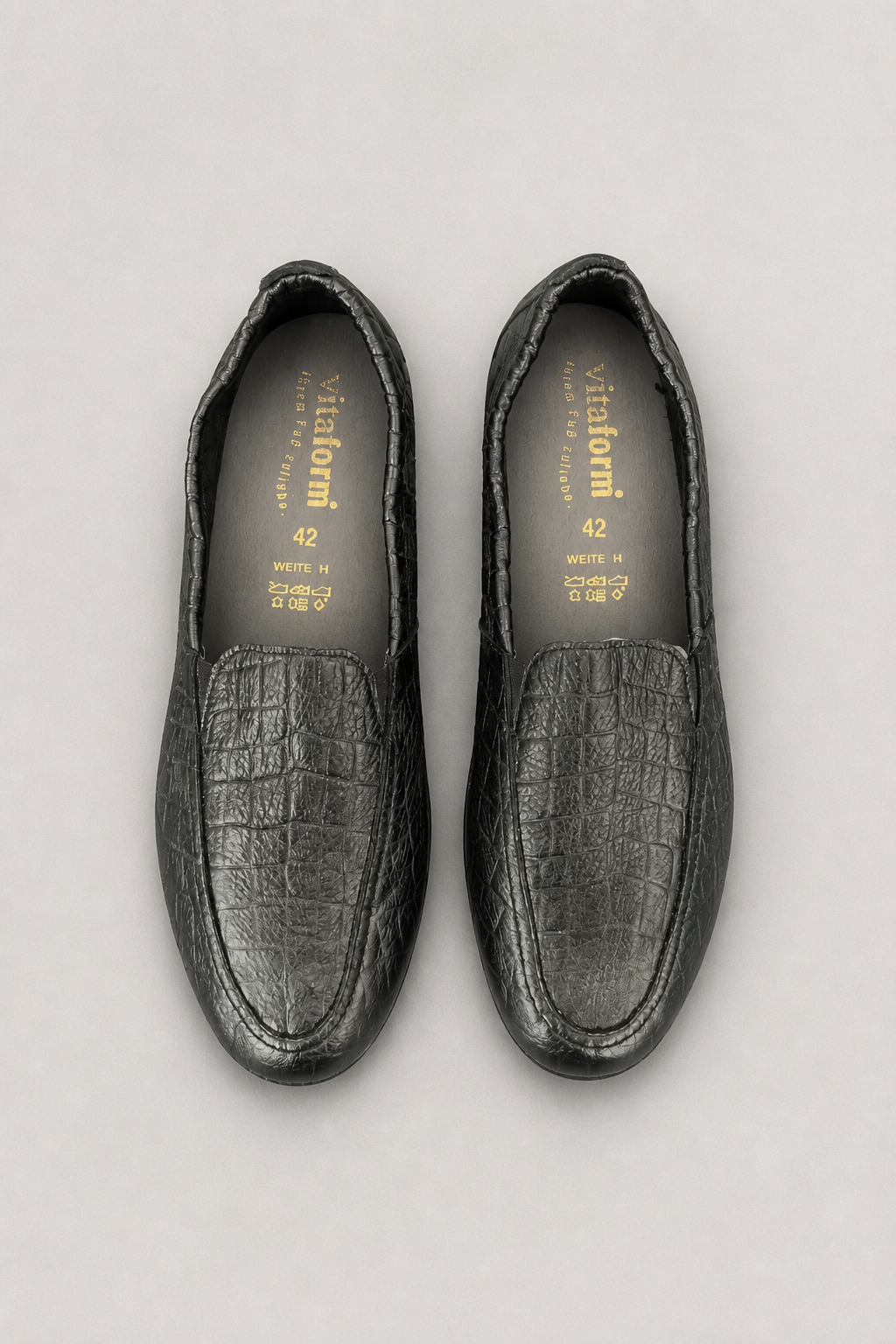 Like New | Vitaform Leather Slip-On Loafers Size 42 EU